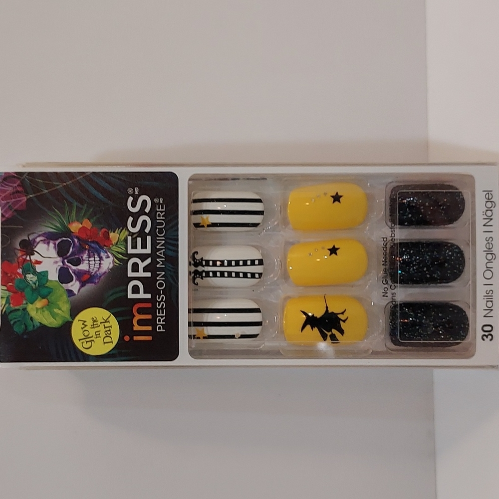 NEW! imPRESS Press on Nails Manicure Teen Witch Halloween Limited Edition